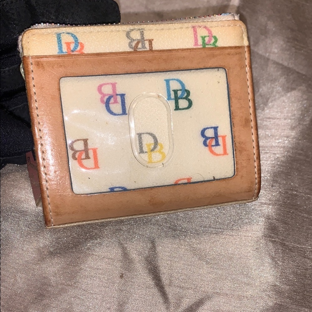 Dooney & Bourke Coinpurse Logo Card Holder Wallet - Picture 9 of 10